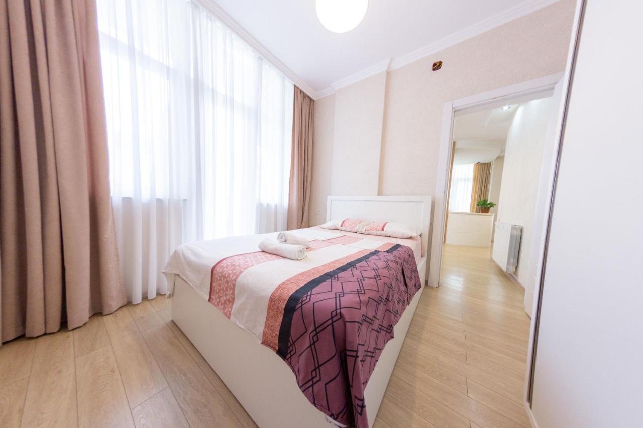 5 Apartment In One Boulding - Near Stadium Батуми Екстериор снимка