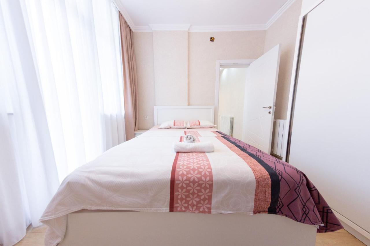 5 Apartment In One Boulding - Near Stadium Батуми Екстериор снимка
